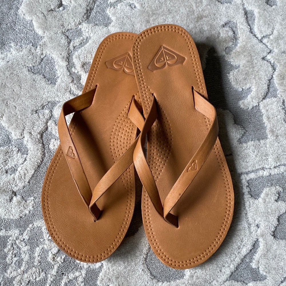 Roxy Leather Thong Sandals - 7